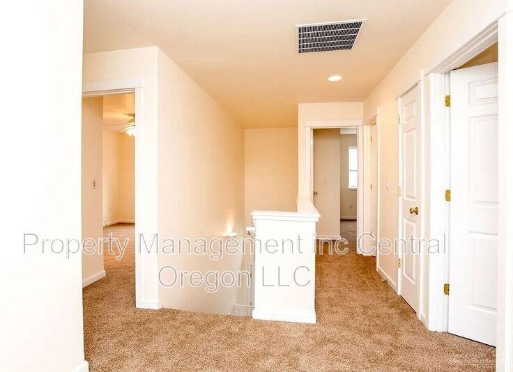 2524 Sw Cascade Mountain Ln - Photo 5 of 18