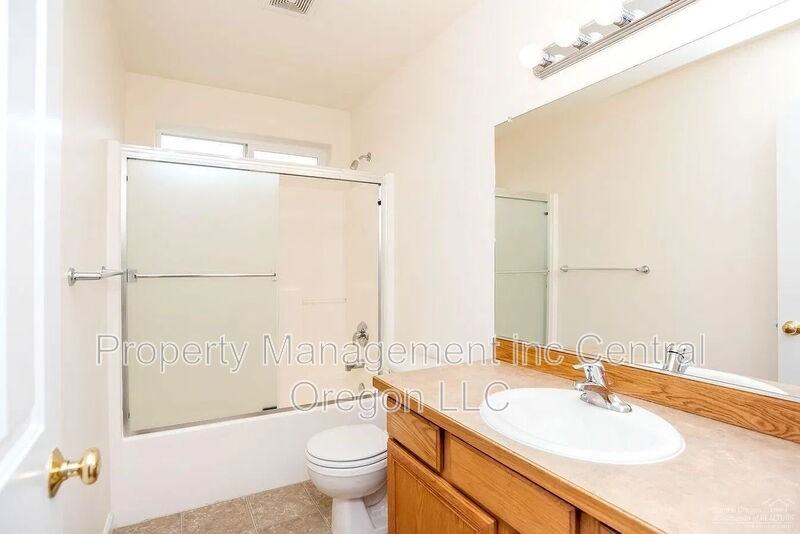 2524 Sw Cascade Mountain Ln - Photo 7 of 18