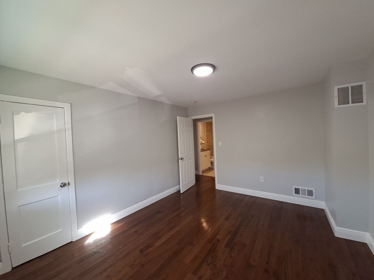 3803 10th St - Photo 5 of 14