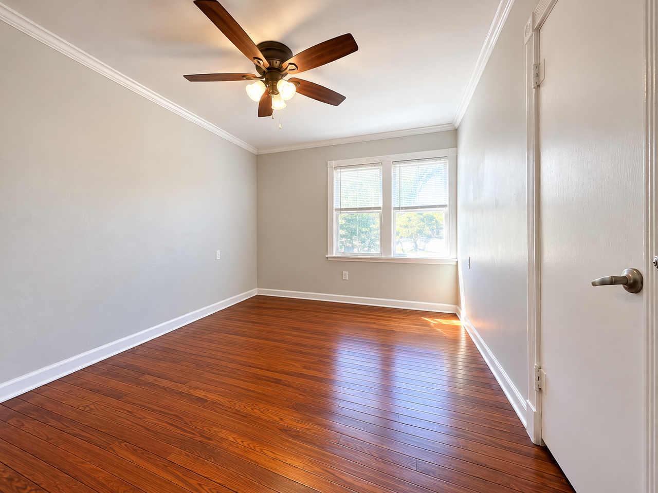 109 N 24th Ave - Photo 7 of 16
