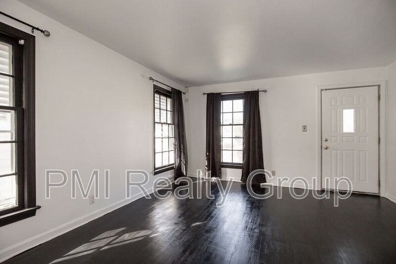 18312 Highland Dr - Photo 3 of 23