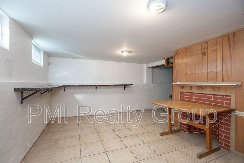 18312 Highland Dr - Photo 6 of 23