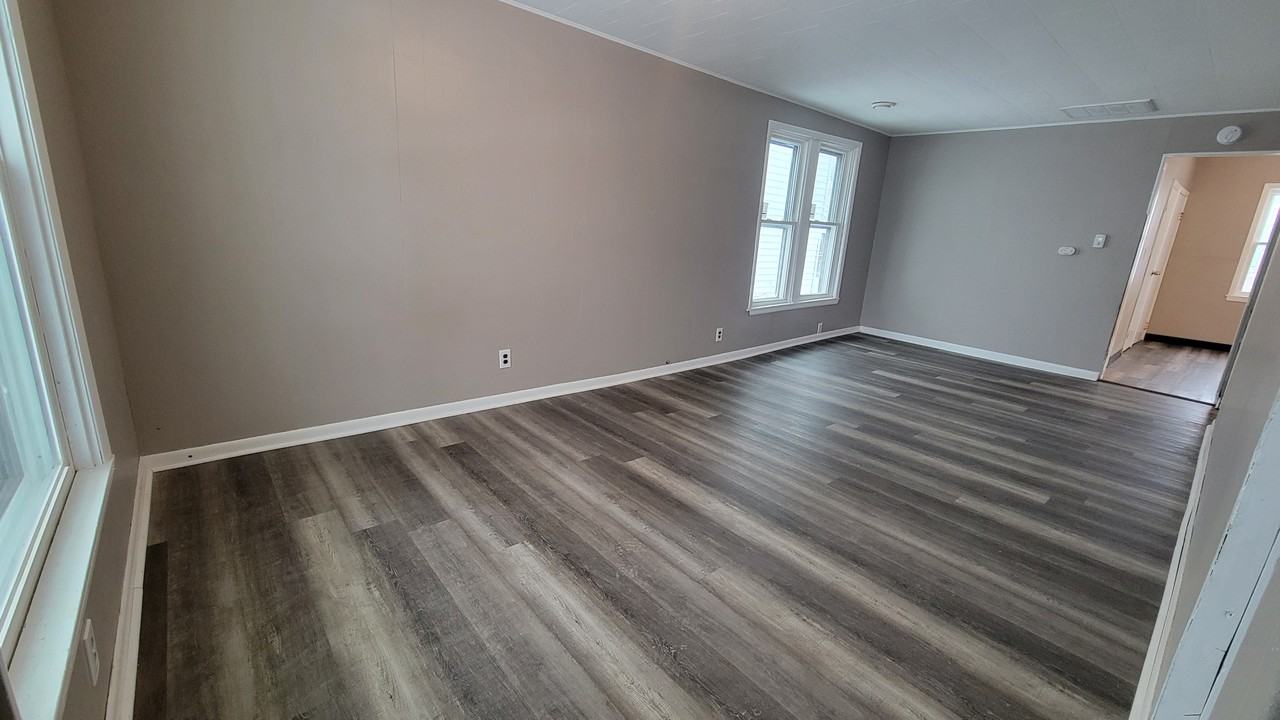134 Condon Ave - Photo 2 of 10