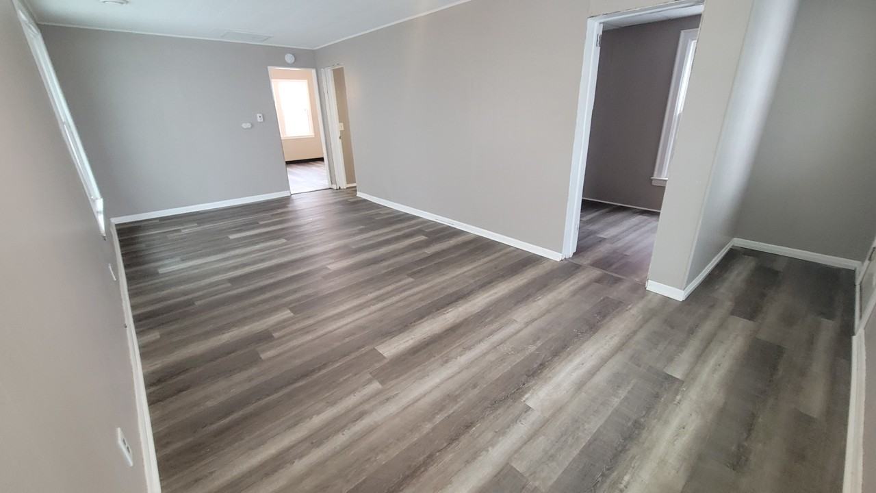 134 Condon Ave - Photo 3 of 10