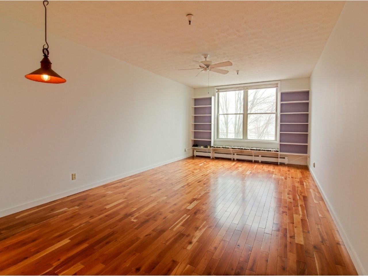216 Lake St - Photo 6 of 18