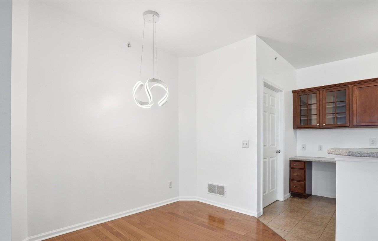273 Scio Village Ct - Photo 6 of 20