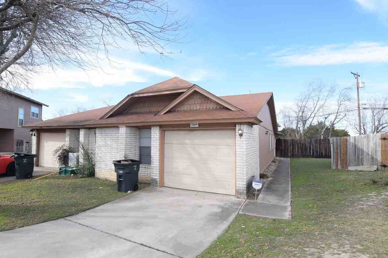 1202 Westway Cir - Photo 2 of 12