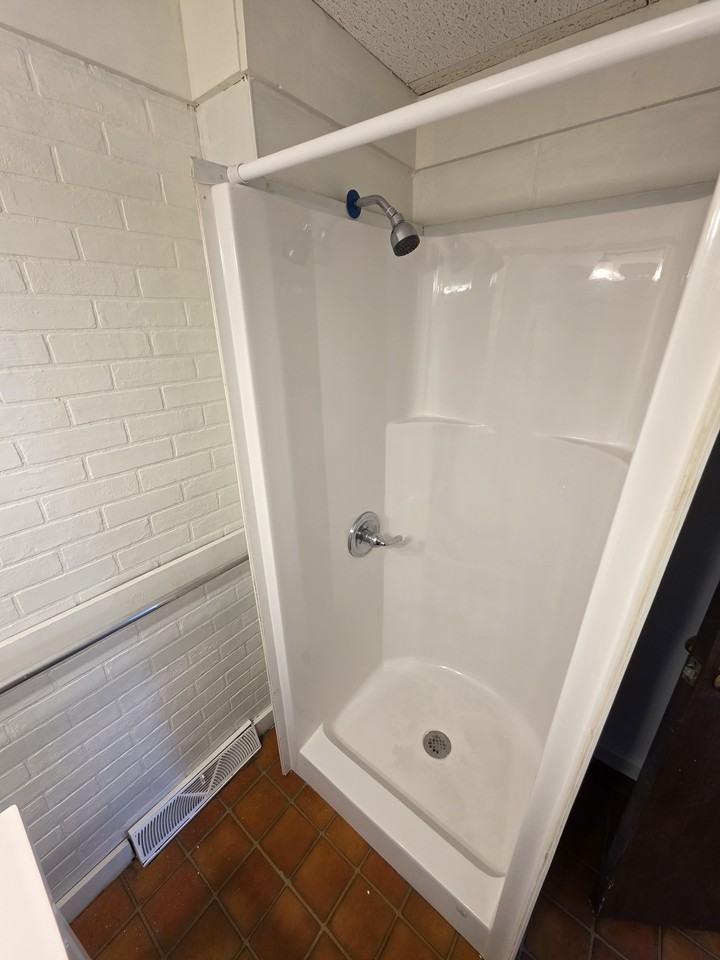 335-339 Broad St - Photo 6 of 7
