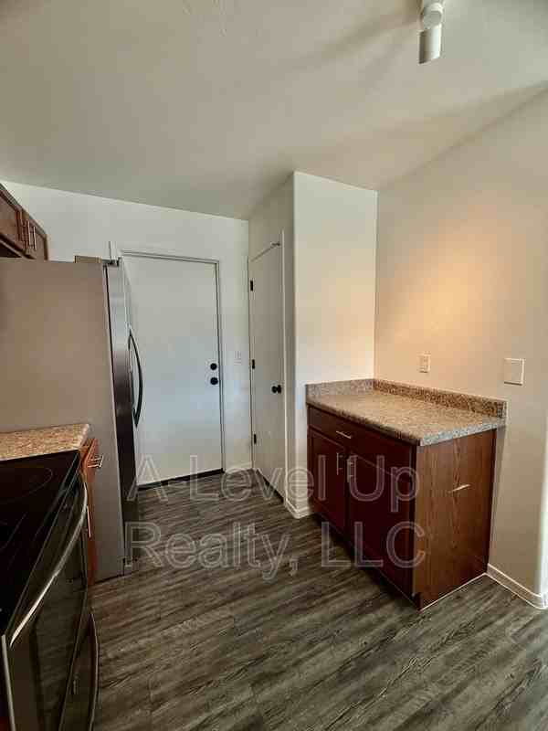 935 W Placita Canalito - Photo 6 of 30
