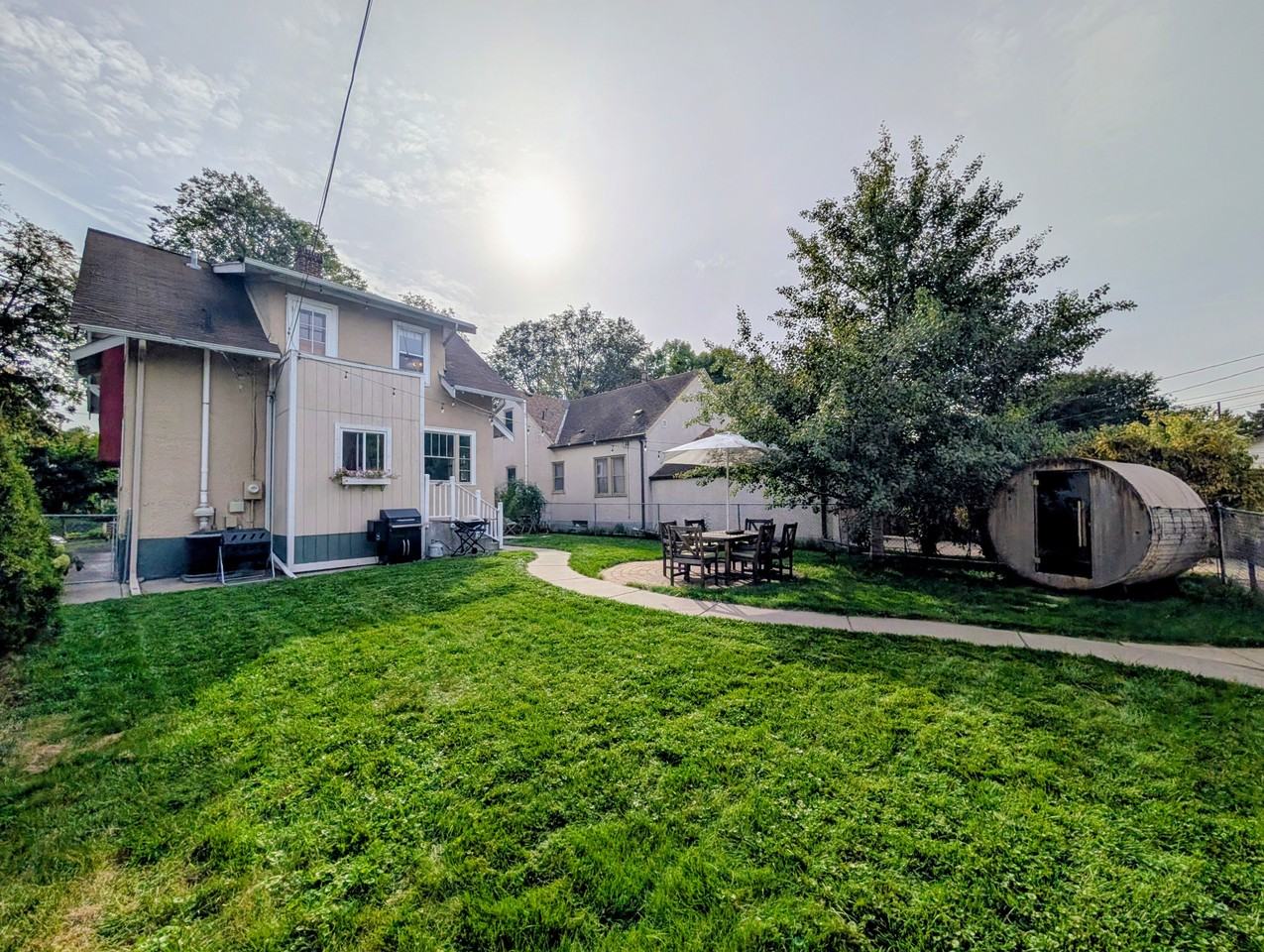 2330 Mckinley St Ne - Photo 2 of 18