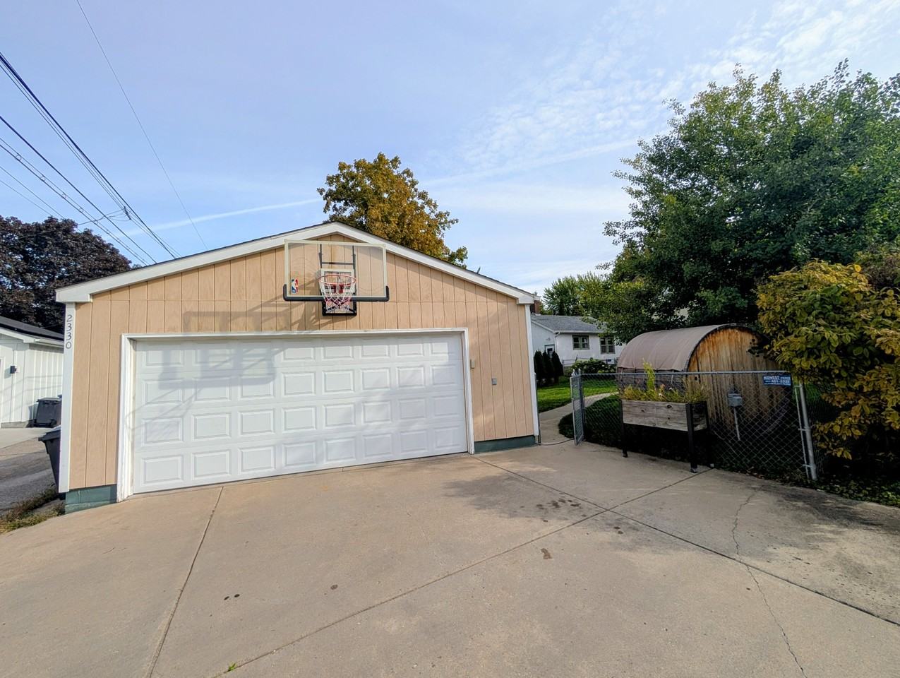 2330 Mckinley St Ne - Photo 6 of 18