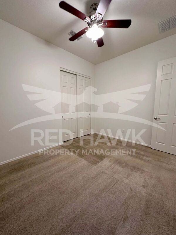 991 E Holland Park Dr - Photo 7 of 40