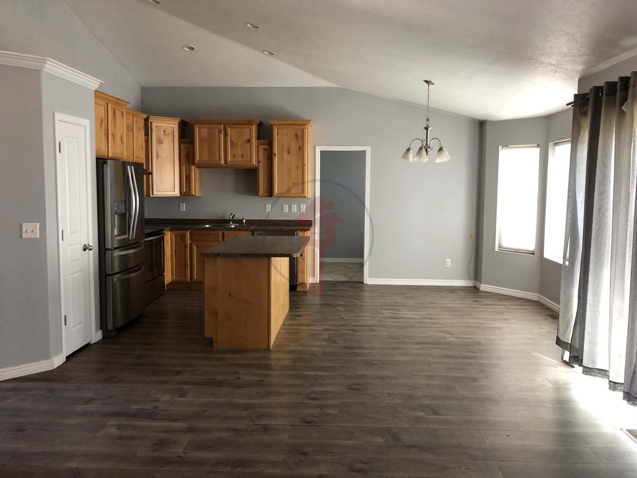633 Wn - Photo 2 of 24