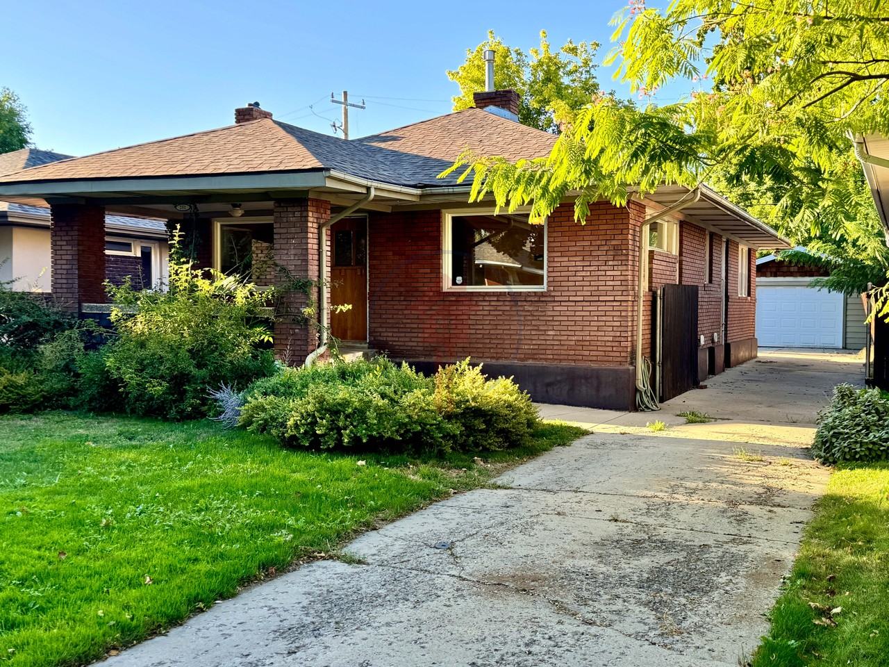 251 E Hubbard Ave - Photo 2 of 22