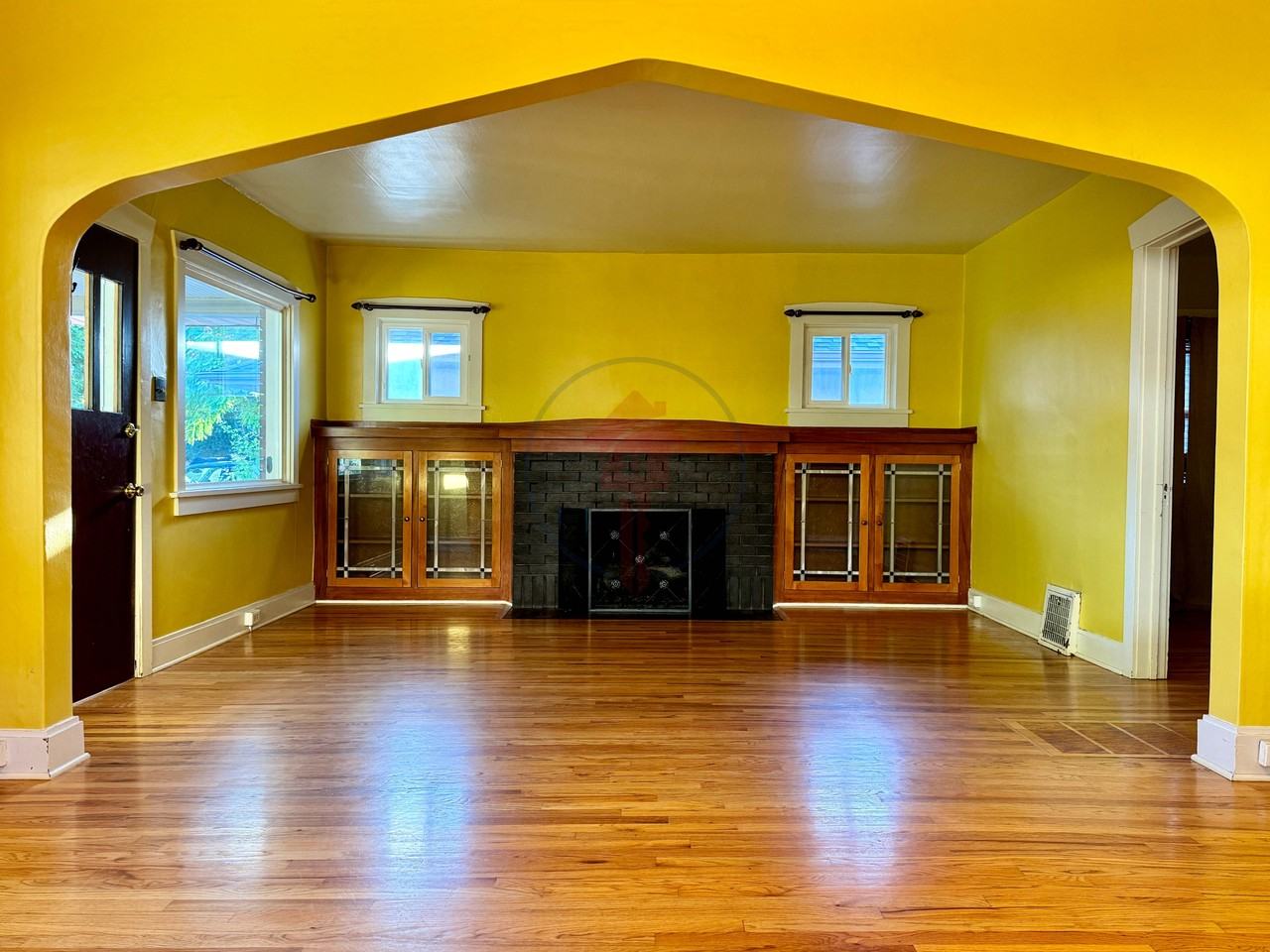251 E Hubbard Ave - Photo 4 of 22