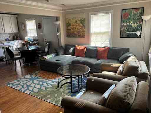 846 Rosedale Ave Se - Photo 3 of 33