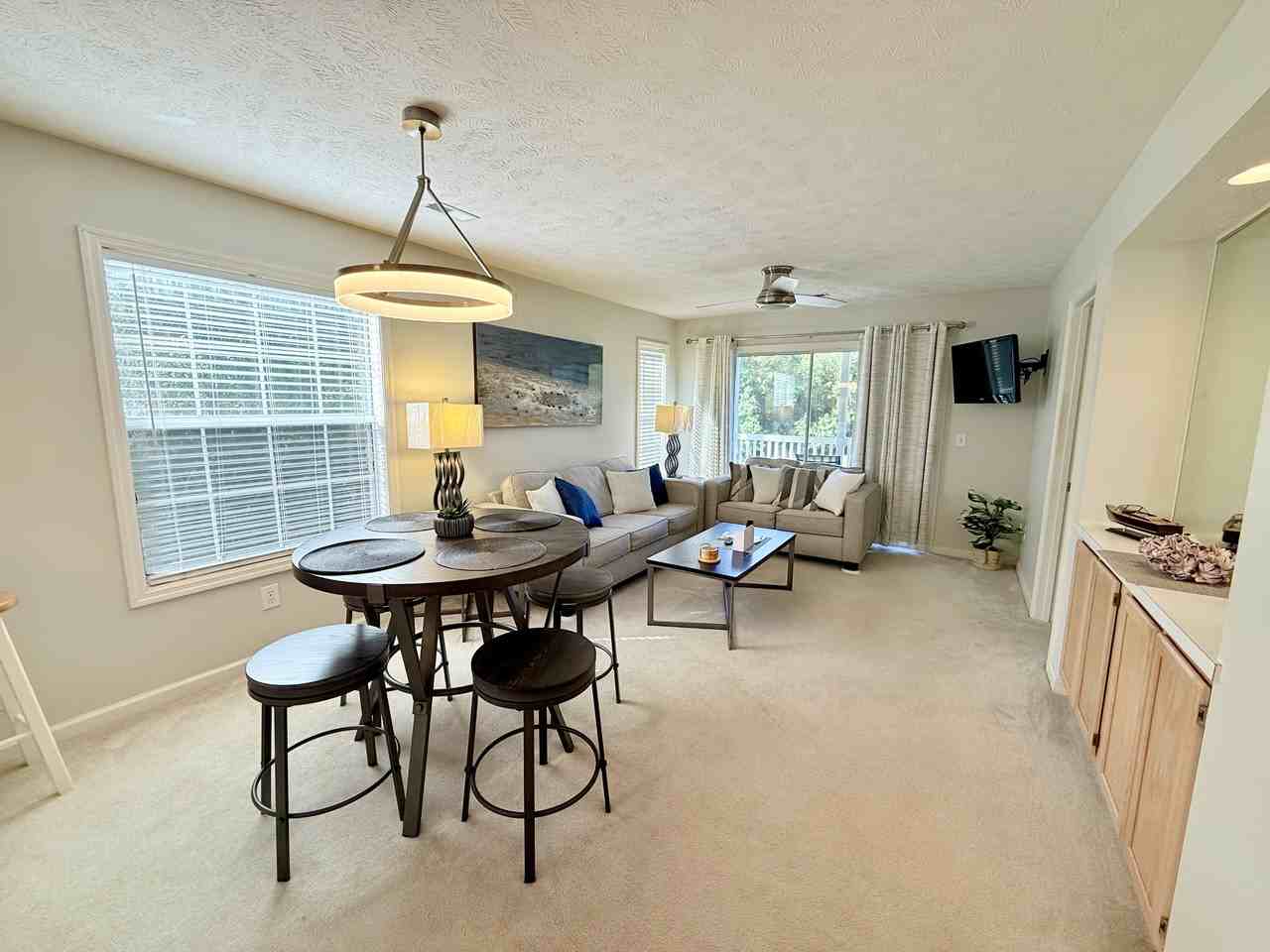 619 Tupelo Ln #D - Photo 5 of 19