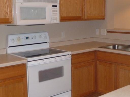 1358 Preston Ln - Photo 2 of 19