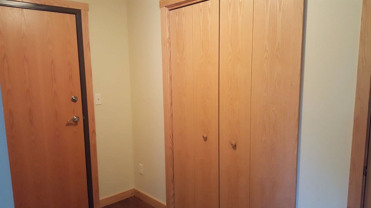 2821 26th St Nw #301 - Photo 4 of 23