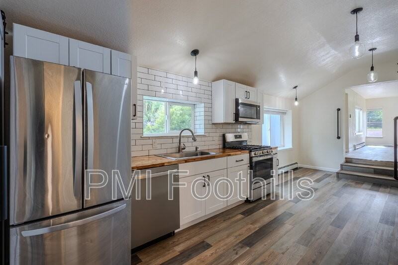 830 S Harlan St - Photo 2 of 13