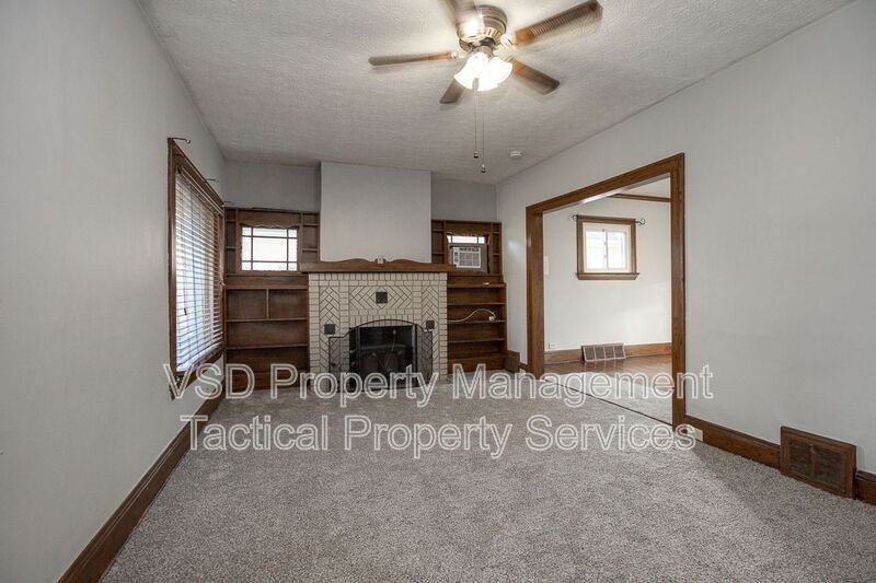 4742 Burleigh Rd - Photo 7 of 27