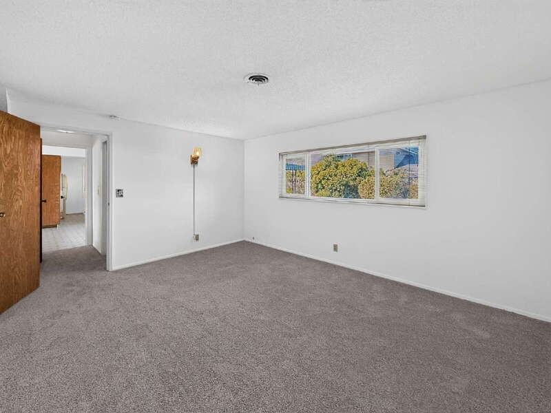 10469 Gregory Cir - Photo 6 of 13