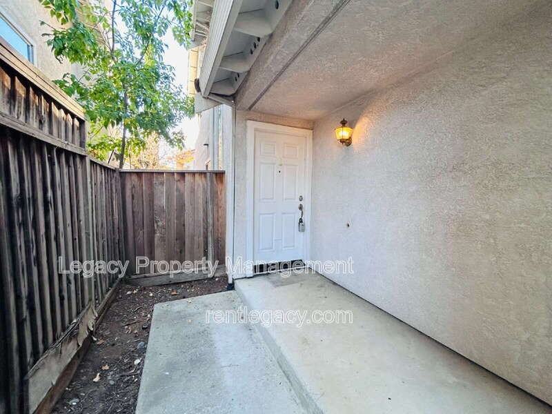 1505 Ballad Ct - Photo 2 of 24