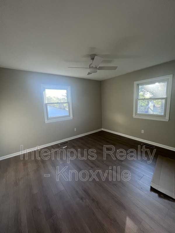 10917 Sonja Dr - Photo 7 of 8