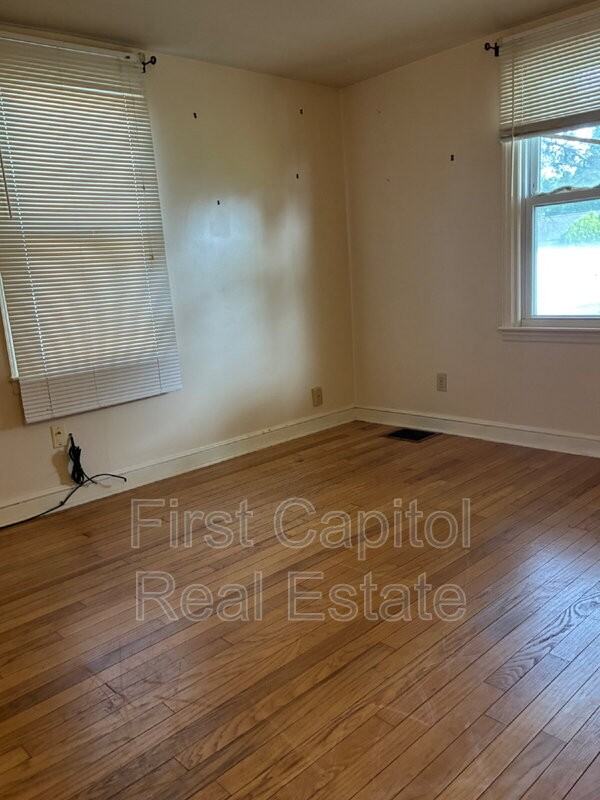 145 N 4th St - Photo 7 of 22