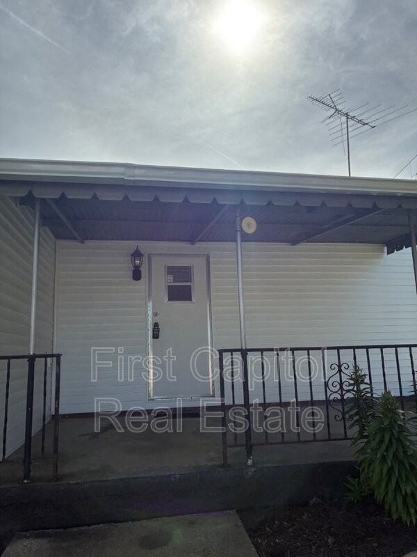 11 Pennsylvania Ave - Photo 2 of 14