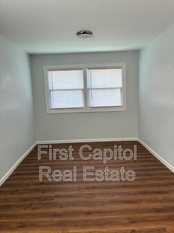 11 Pennsylvania Ave - Photo 3 of 14