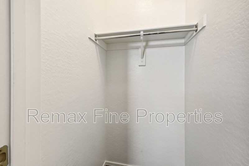 39516 N Hillerman Way - Photo 7 of 31