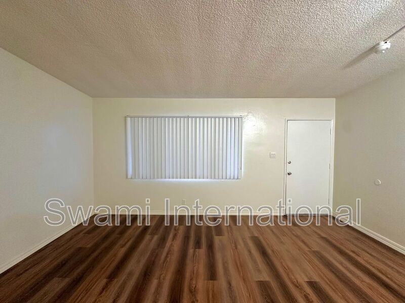 14910 Chadron Ave #P - Photo 3 of 16