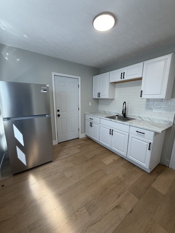 14209 Glendale Ave - Photo 4 of 9