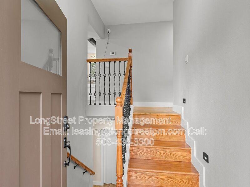 2812 Ne Bryant St - Photo 3 of 47