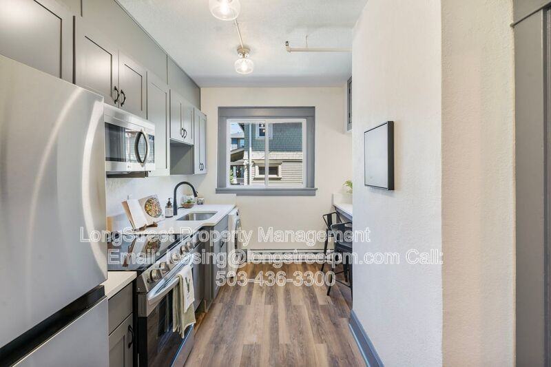 804 Se Cesar Estrada Chavez Blvd #16 - Photo 5 of 38