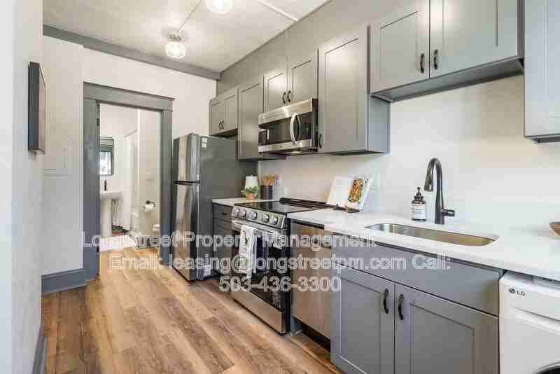 804 Se Cesar Estrada Chavez Blvd #16 - Photo 6 of 38