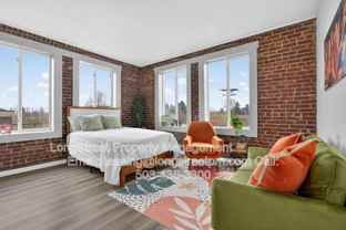 708 N Killingsworth St #2 - Photo 1 of 1