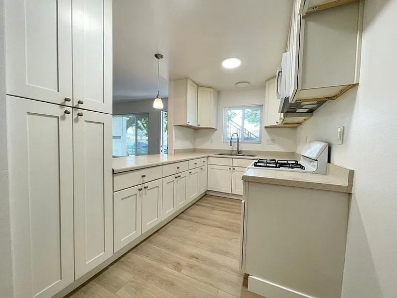 241 Chester Way #2 - Photo 5 of 8