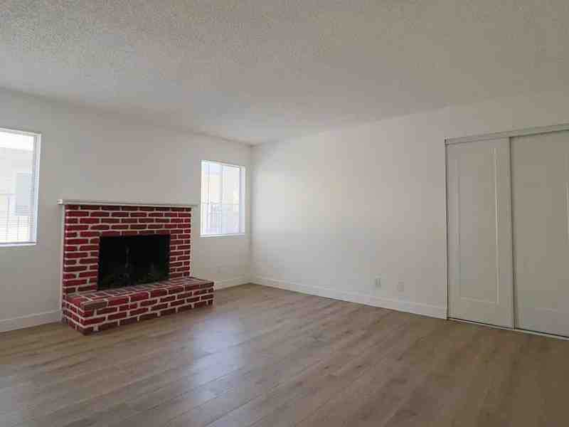 241 Chester Way #2 - Photo 6 of 8
