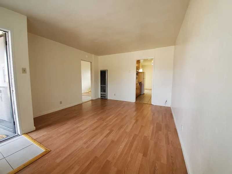 230 E San Salvador St #7 - Photo 2 of 17