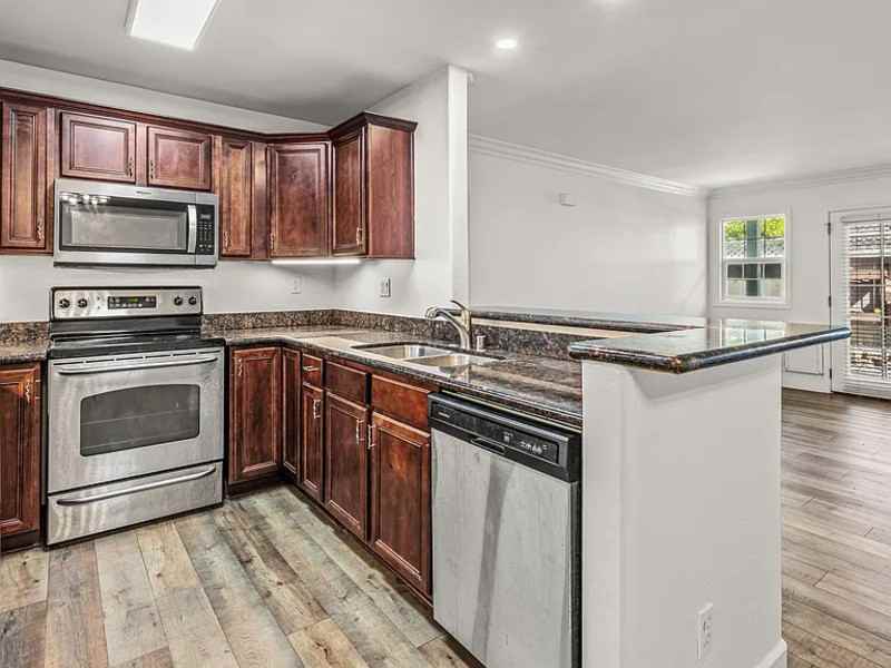 506 Canyon Dr #31 - Photo 6 of 15