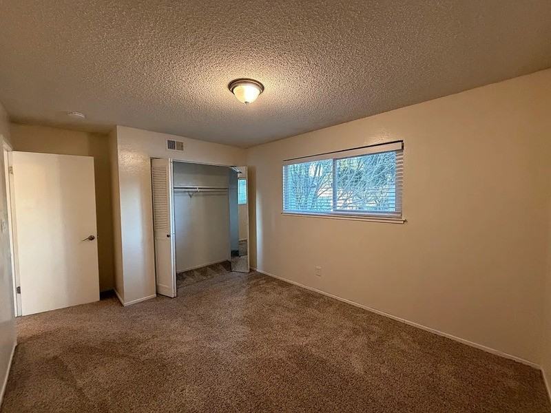 1742 Fremont Ct #4 - Photo 6 of 16