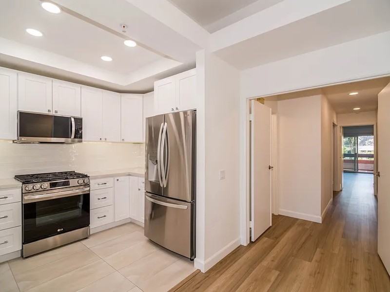 2601 S Broadmoor Dr #84 - Photo 4 of 16