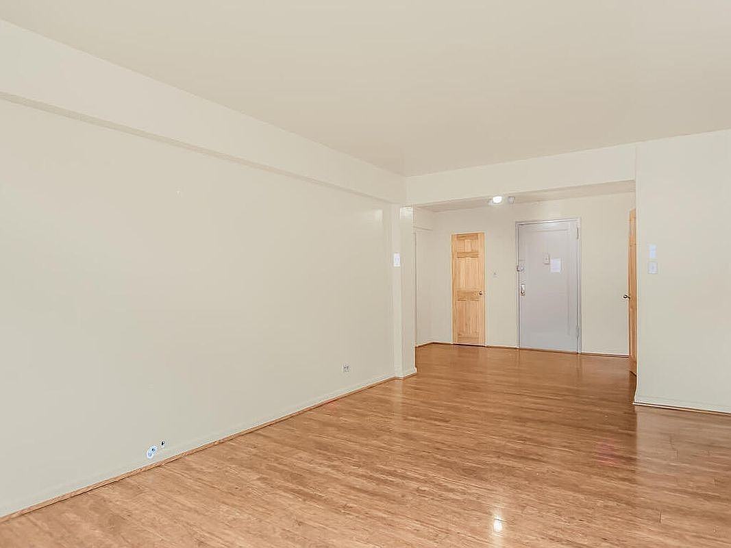 1425 Thieriot Ave #2J - Photo 2 of 12