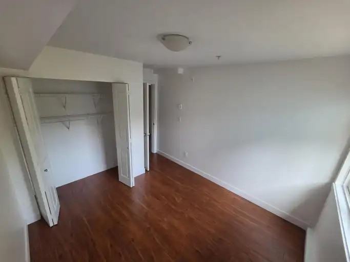 2131 Pandora St #210 - Photo 6 of 12