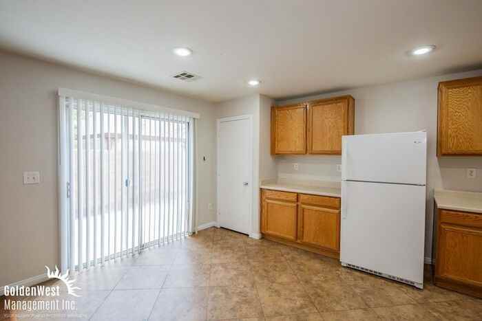217 Snow Dome Ave - Photo 5 of 20