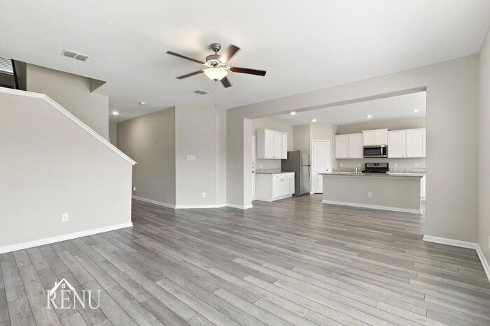 2950 Jackson Smt - Photo 5 of 17