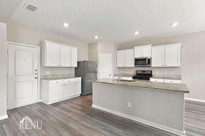 2950 Jackson Smt - Photo 3 of 17