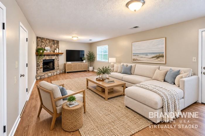 115 Bennington Dr - Photo 3 of 28